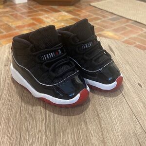 Jordan 11 Retro Playoffs Bred 2019 (TD)
